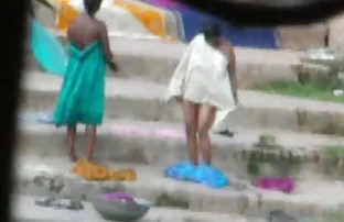 செக்ஸ் ஆபாச லெகி பொன்னிறம் வார்ப்பதில் கடினமான புண்டை ஃபக்கை உறுதியுடன் தாங்குகிறது