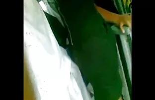 செக்ஸ் ஆபாச ஒரு மெல்லிய ரஷ்ய பையன் ஒரு அழகான விபச்சாரியை வீட்டிற்கு அழைத்தான்